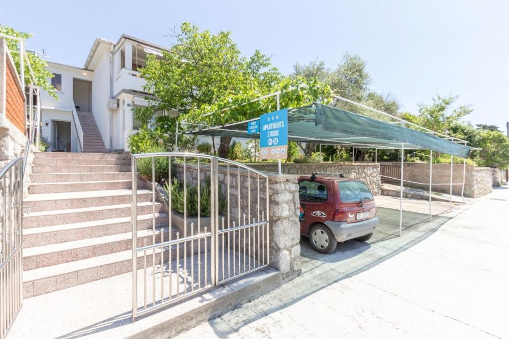 Apartments Meri Baška Exterior foto